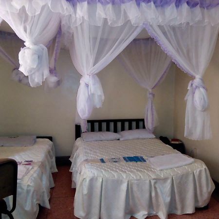 Nanyuki Ibis Hotel Extérieur photo