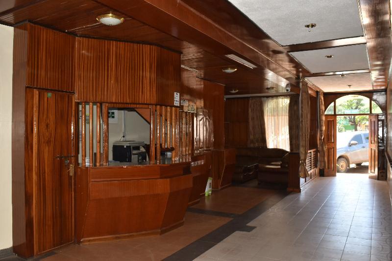 Nanyuki Ibis Hotel Extérieur photo