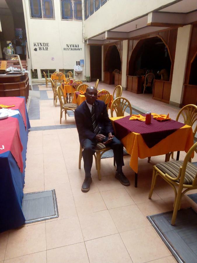 Nanyuki Ibis Hotel Extérieur photo