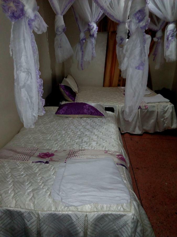 Nanyuki Ibis Hotel Extérieur photo