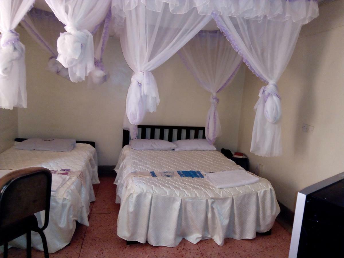 Nanyuki Ibis Hotel Extérieur photo