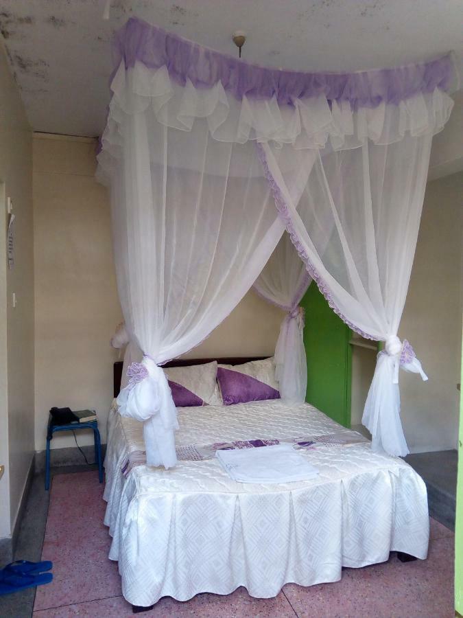 Nanyuki Ibis Hotel Extérieur photo